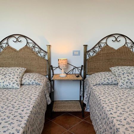 Residenza Il Melograno Villa Budoni Luaran gambar
