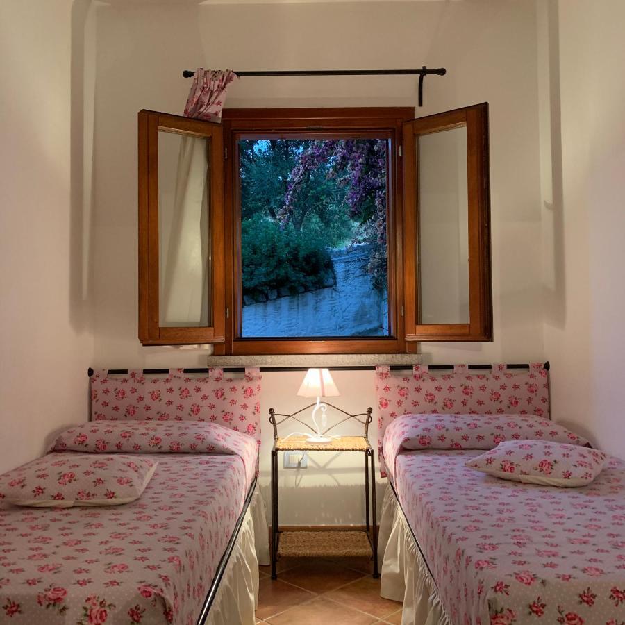 Residenza Il Melograno Villa Budoni Luaran gambar