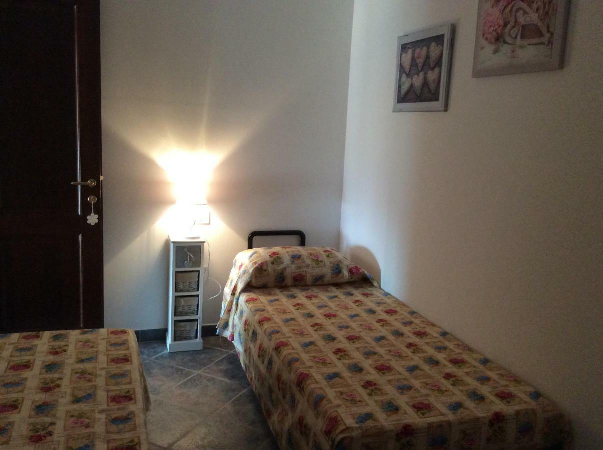 Residenza Il Melograno Villa Budoni Luaran gambar