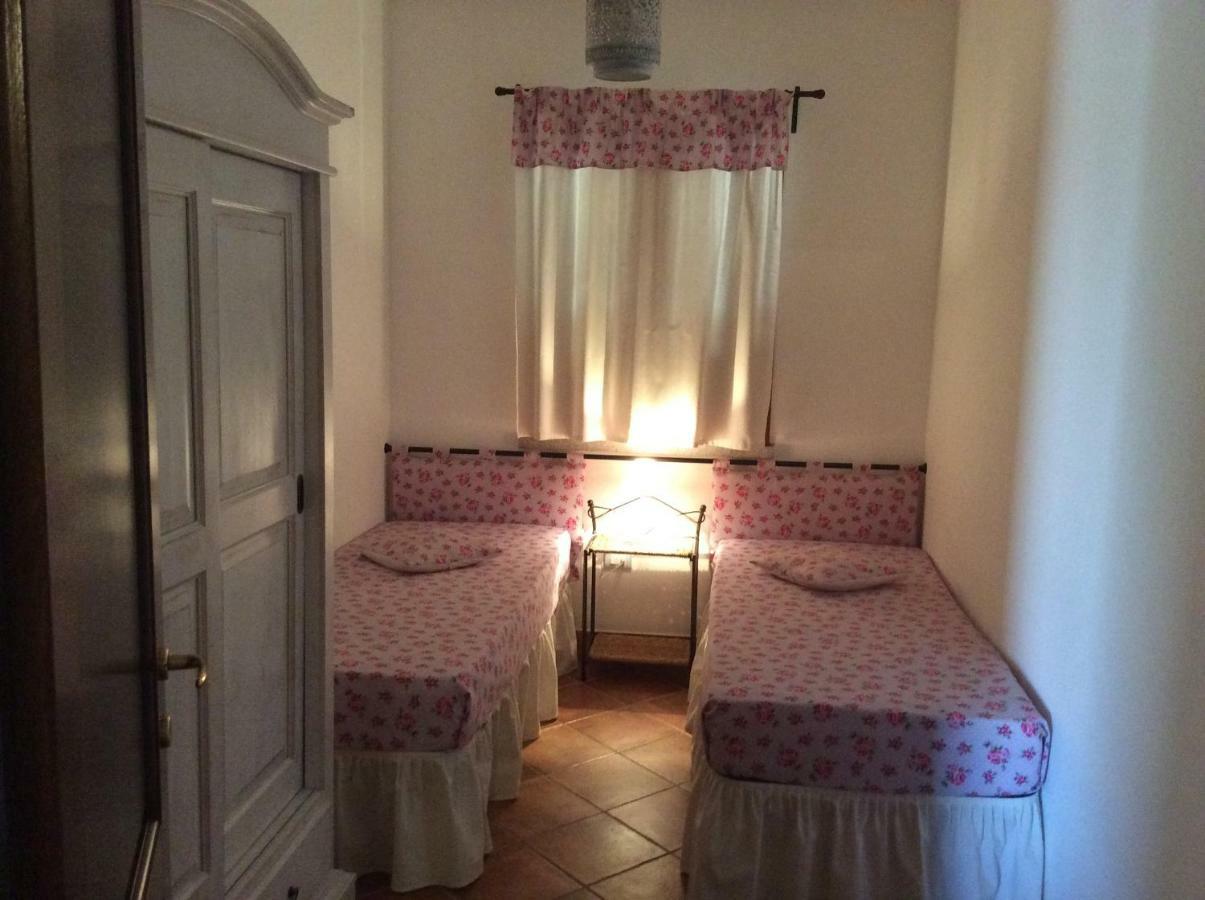 Residenza Il Melograno Villa Budoni Luaran gambar